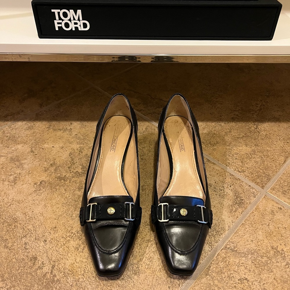 Circa Joan & David Cathleen Pumps in Black & Gold Size 7.5